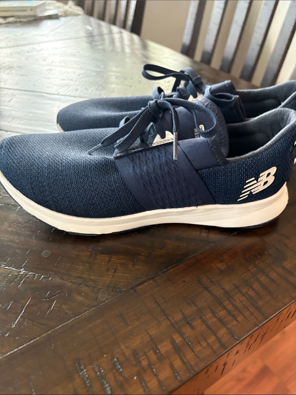 New Balance women’s  Navy Athletic Slip-On Lace Sneakers
